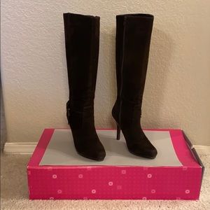 Worthington Brown Suede Boots size 7.5